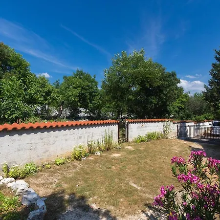 Apartments With A Parking Space Novi Vinodolski - 11702 Apartment *