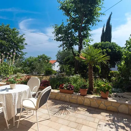 With A Parking Space - 11702 Appartement Novi Vinodolski