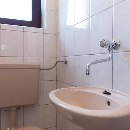 Apartment Apartments With A Parking Space Novi Vinodolski - 11702