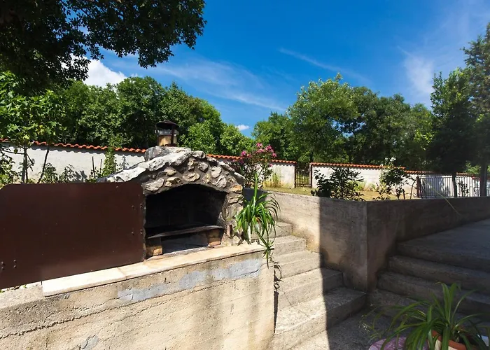 Apartment With Parking Space - 11702 Novi Vinodolski